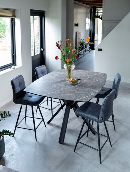 Palace Bar Tables