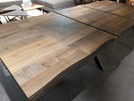 Sardinie Barkos Dining Tables With a Wavy Edge